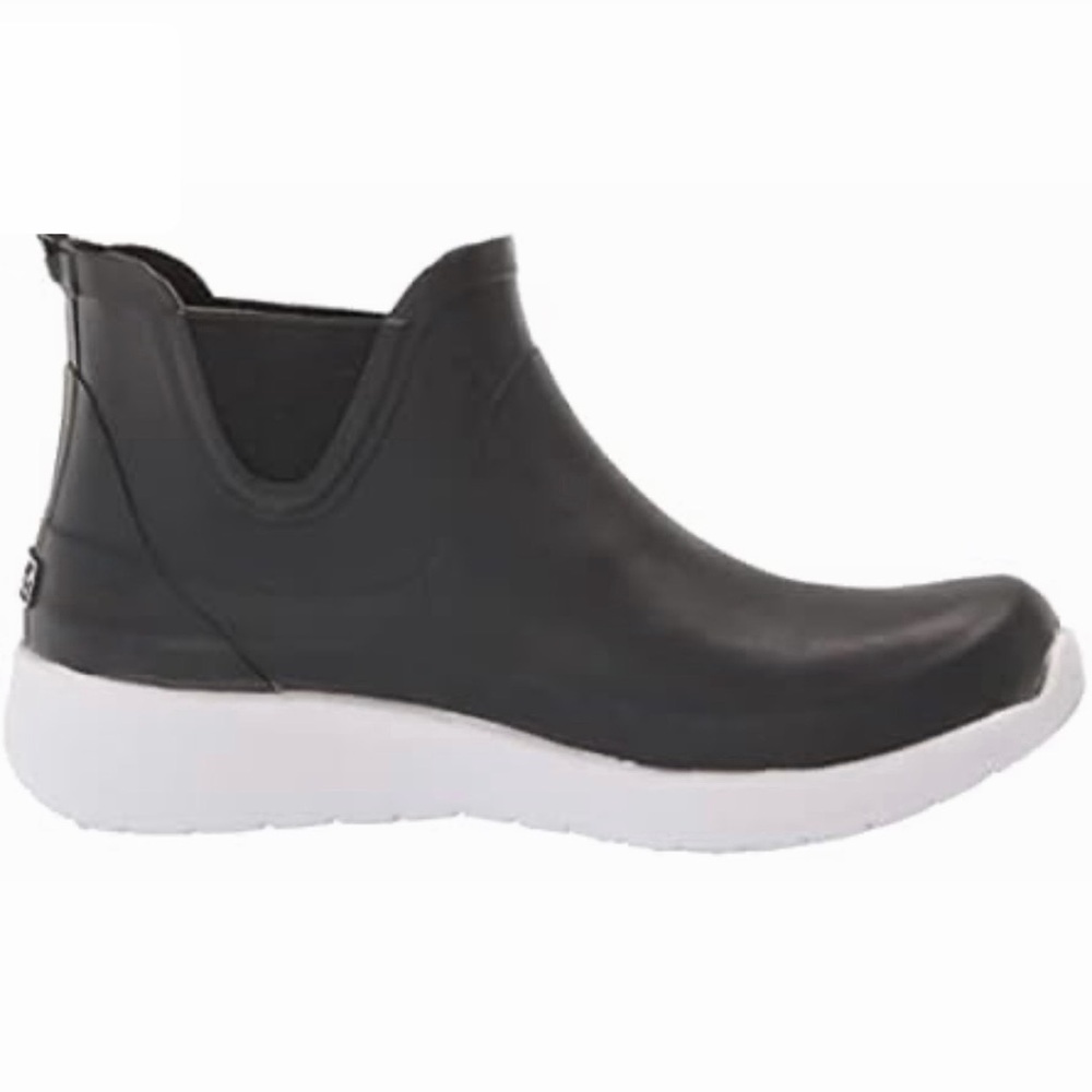 Chooka Rain Sneakers (Size 8)
